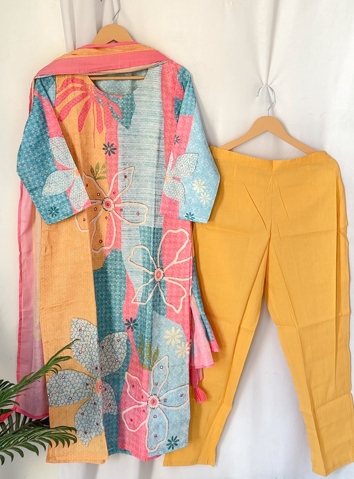 Bahaar Suit set - phool