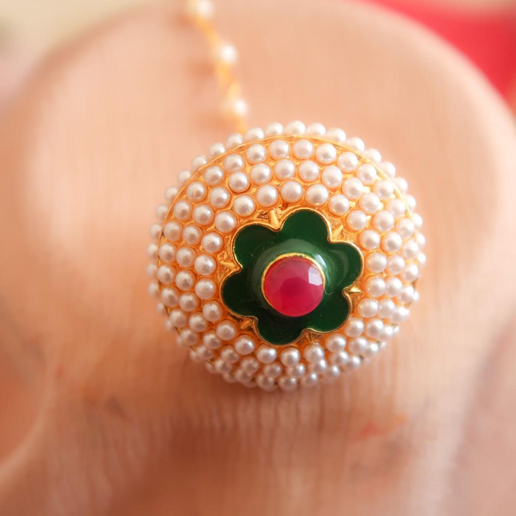 Regal Rajputana Pearl Blossom Maang Tikka