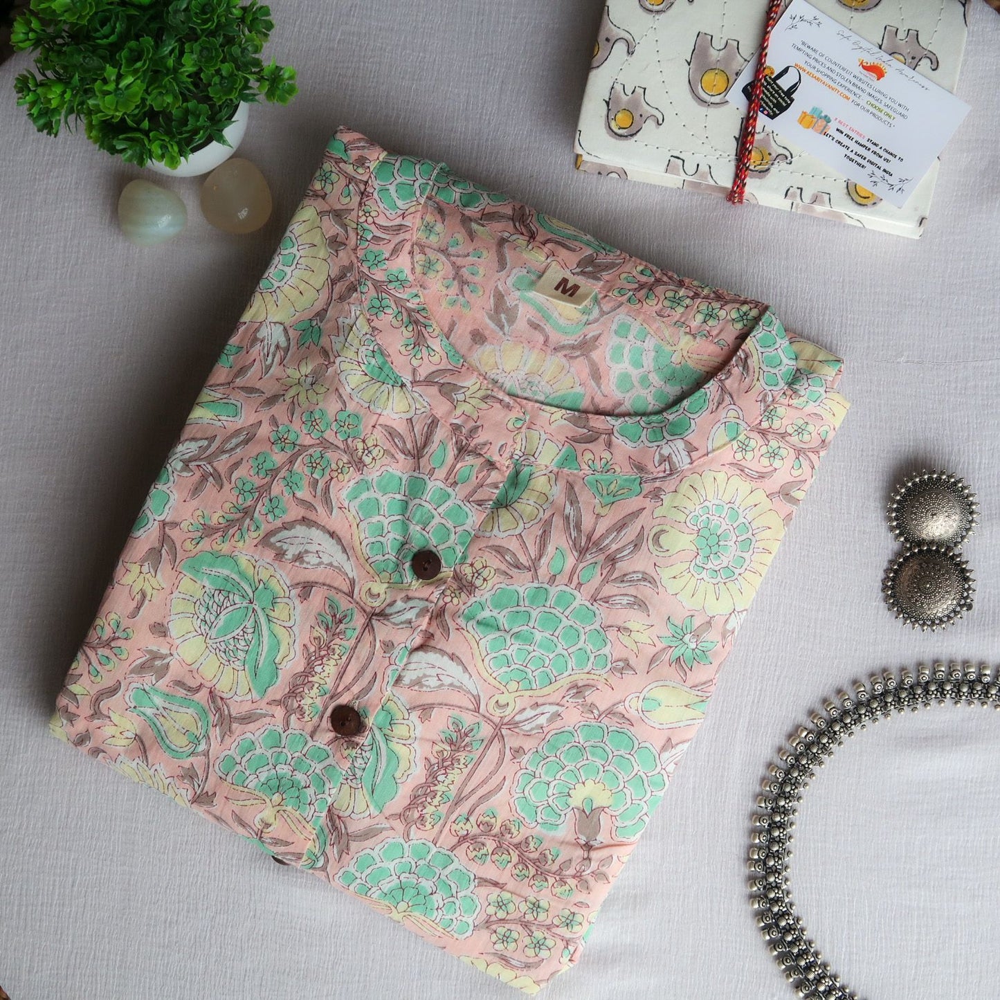 Daily Essential: Enchanting Gardenia Breeze Long Kurta