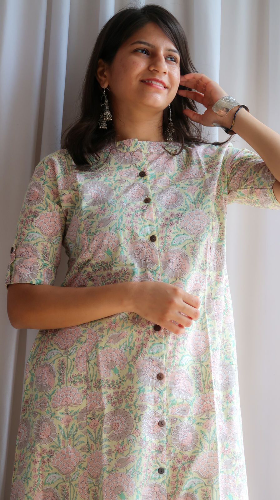 Daily Essential: Enchanting Pastel Blooms Long Kurta