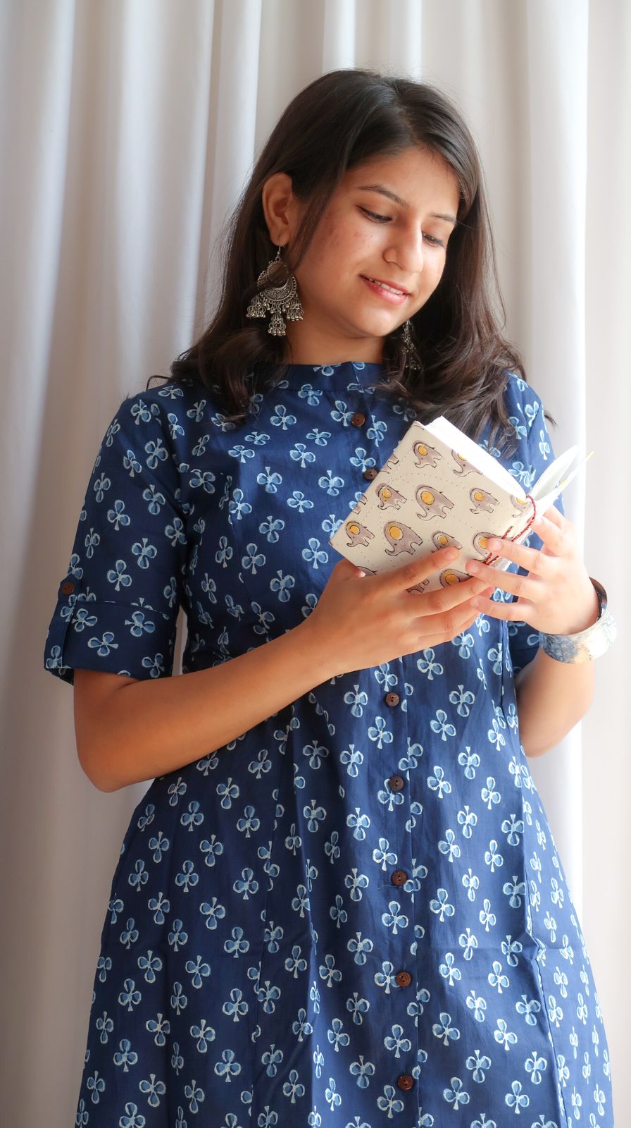 Daily Essential: Indigo Floral Harmony Long Kurta