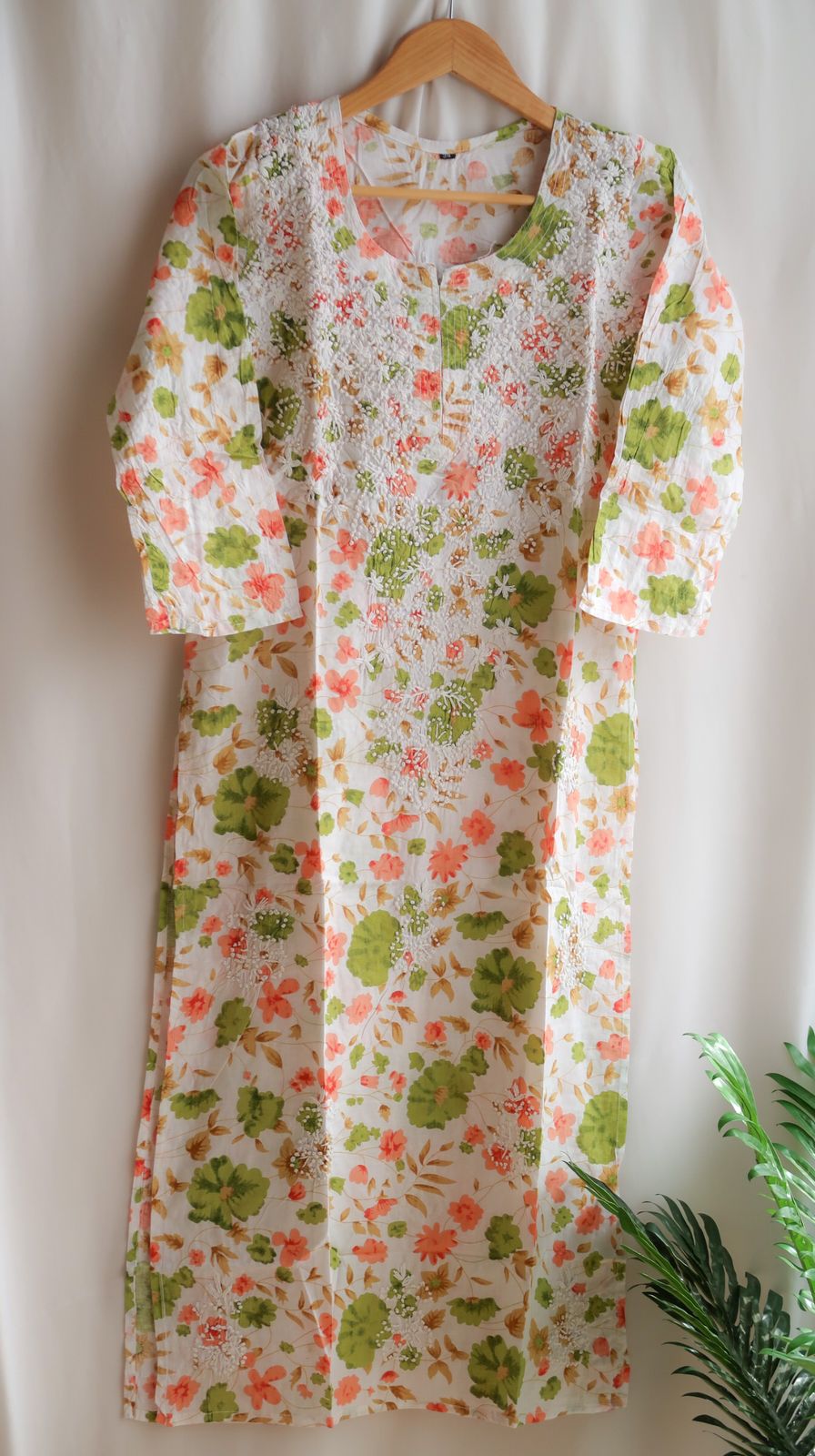 Soothing Hariyaali Embroidery Long Kurta
