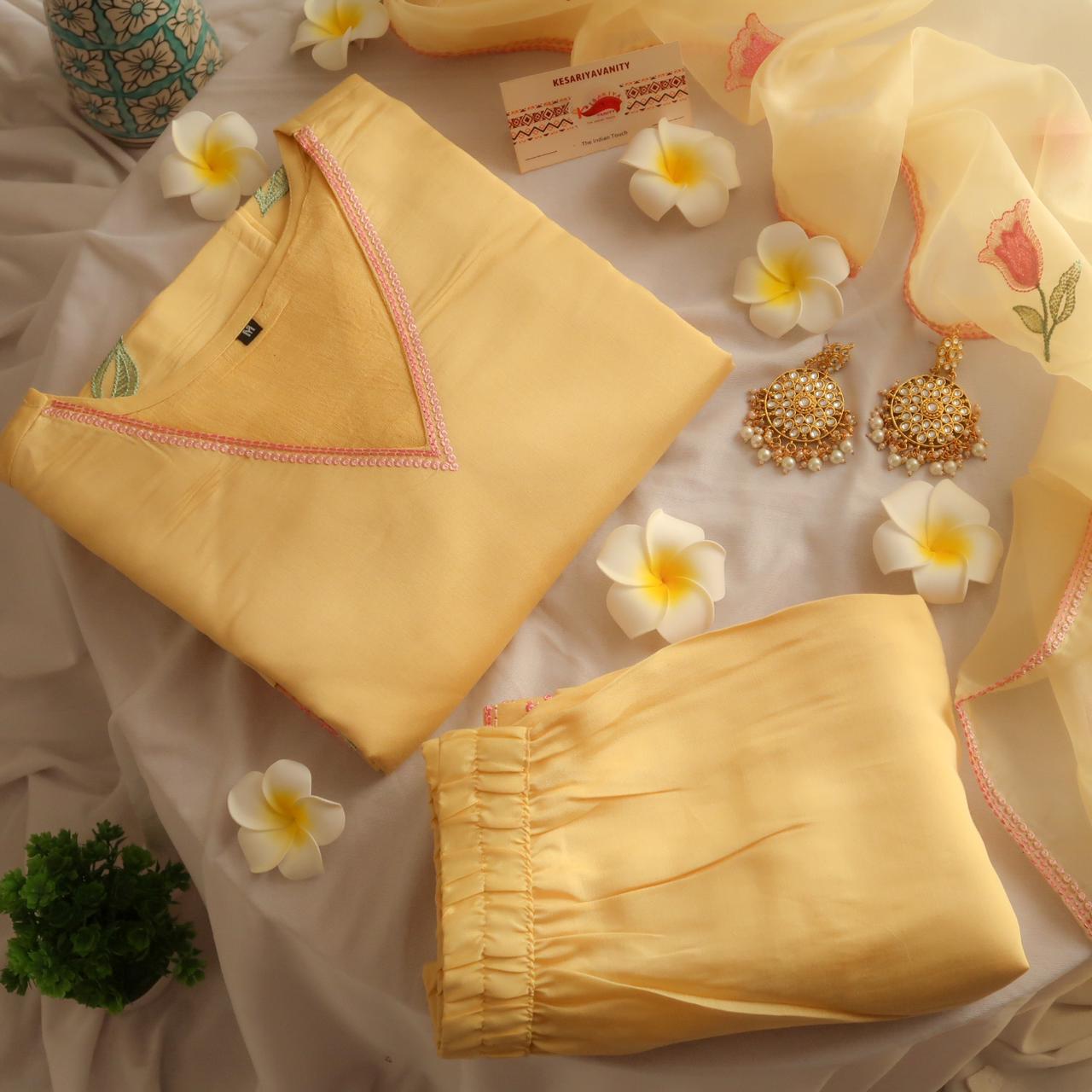 Peelo - Festive Special Suit Set