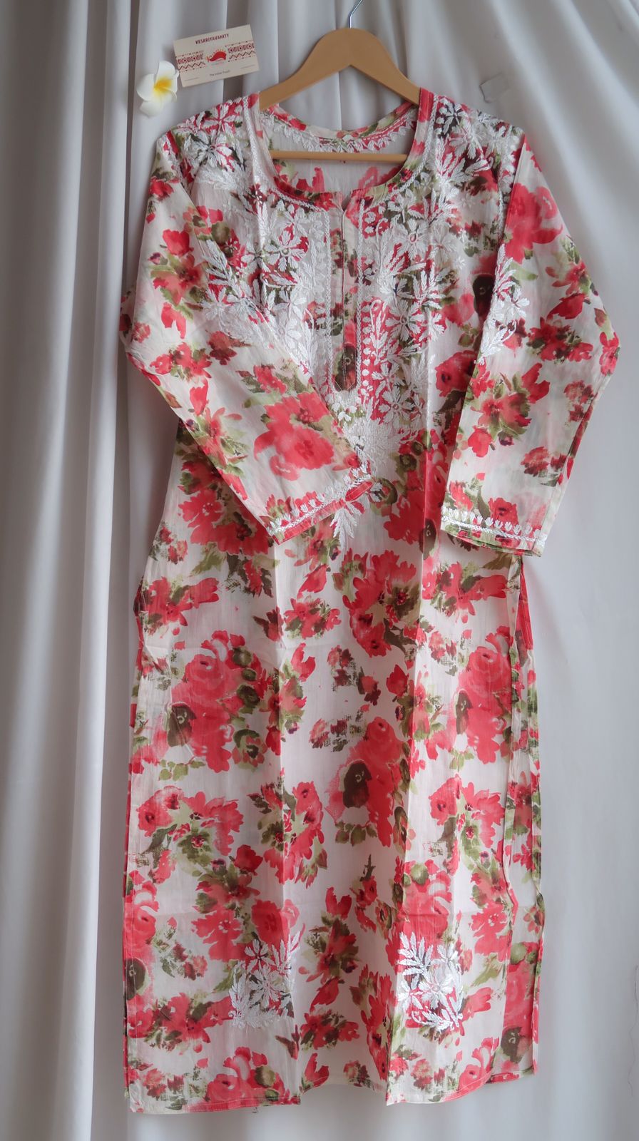 Chikankari Blossom White Long Kurta bhi