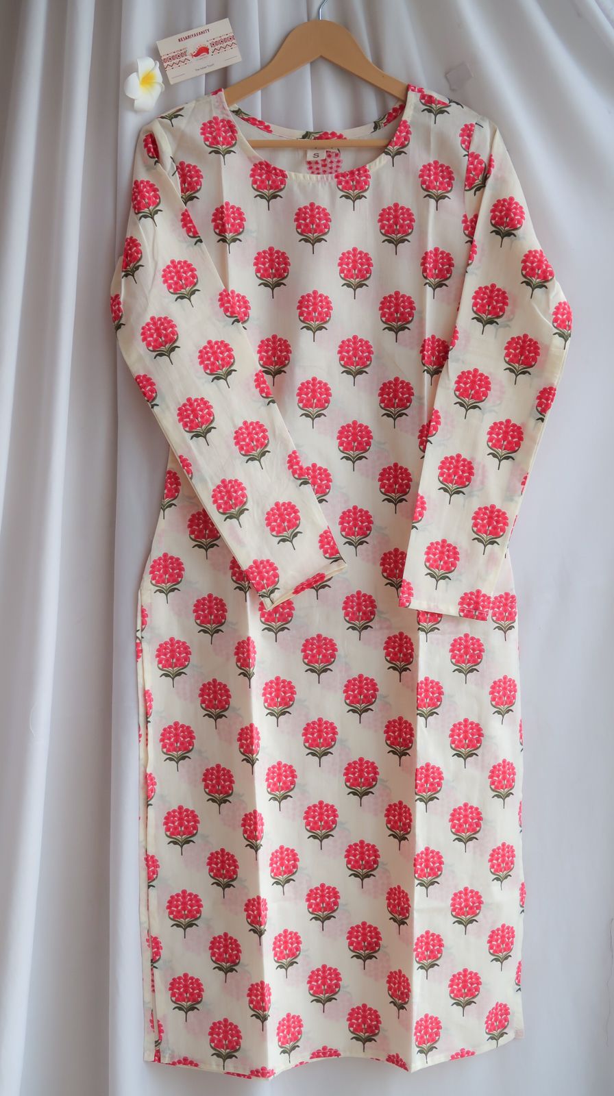 Enchanted Winter Blooms full Sleeves Long Kurta