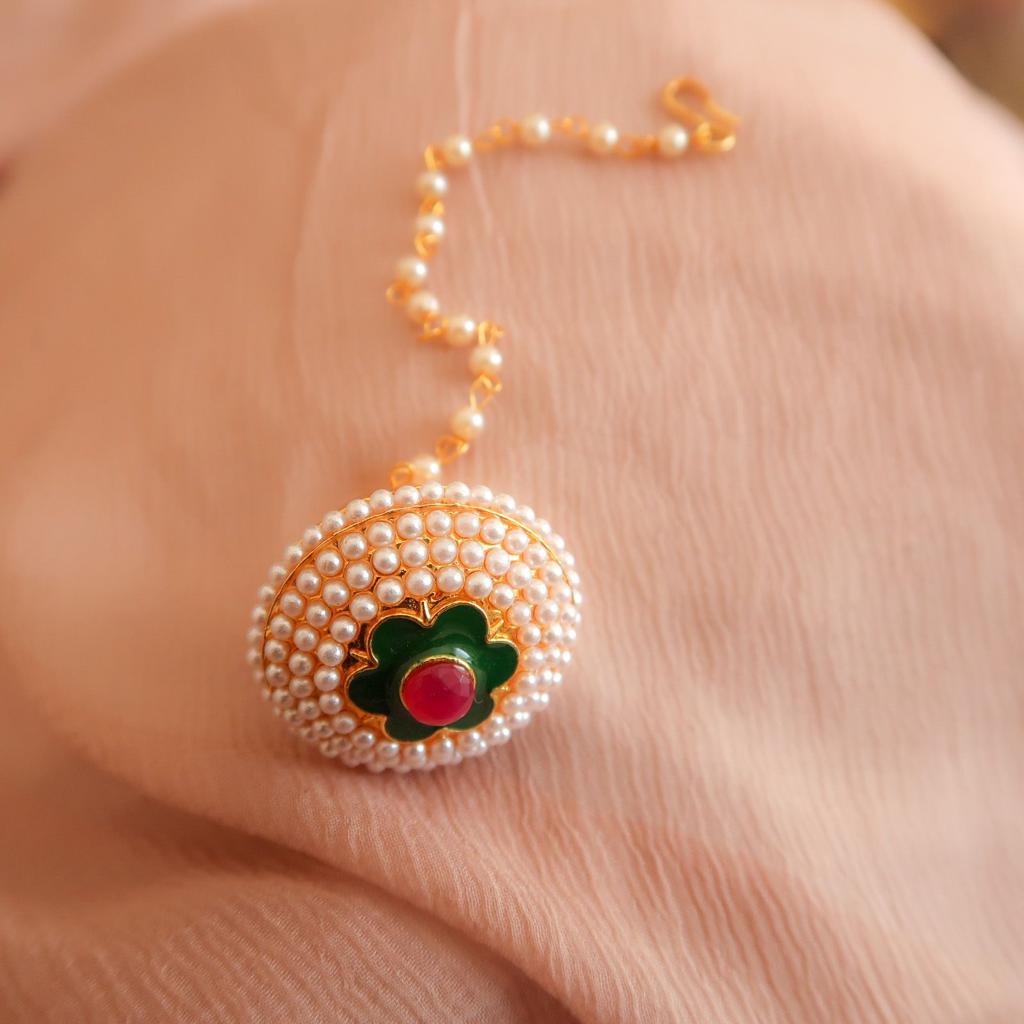 Regal Rajputana Pearl Blossom Maang Tikka
