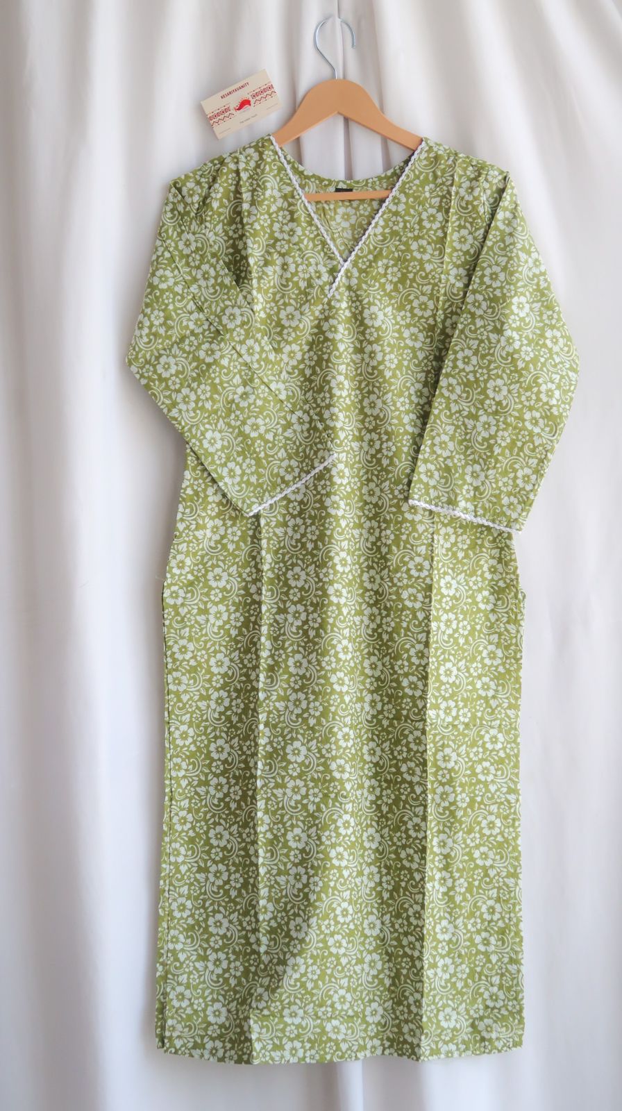 Olive Garden V-Neck Long Kurta
