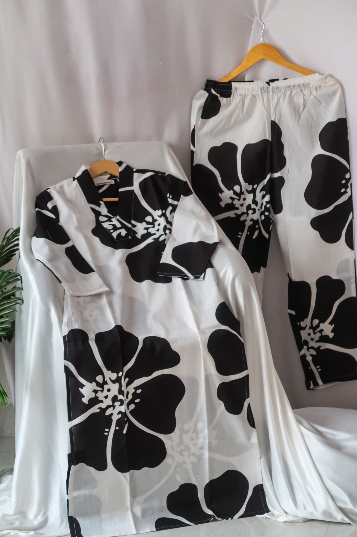 Black Rose Suit Set - Raahat3.0