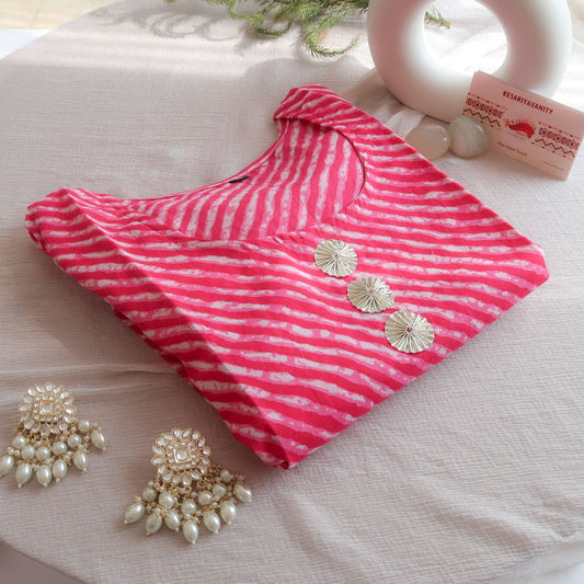 Pink Leheriya Print Kurta with Gotta Embellishments