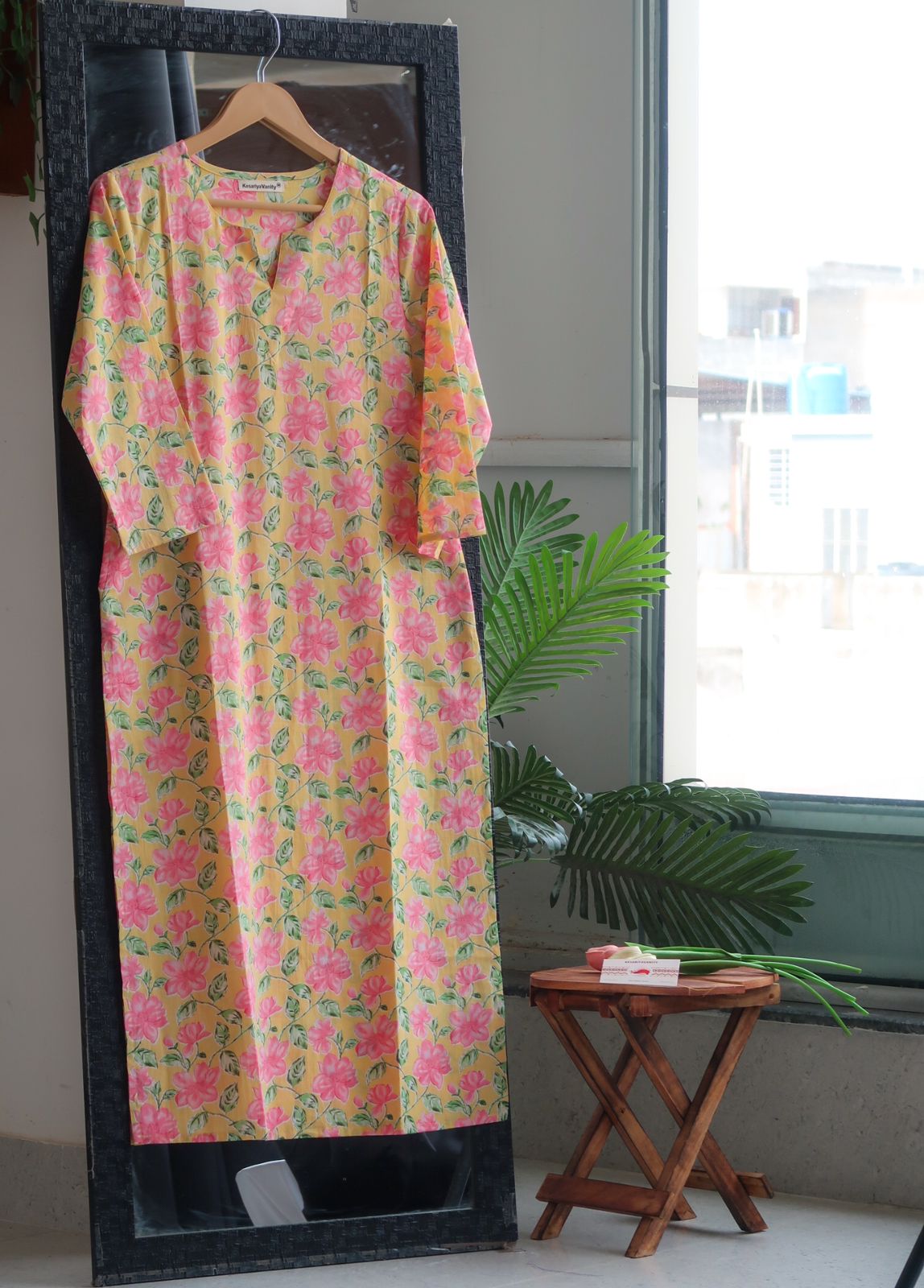 Daily Essential: Sunny Garden Long Kurta